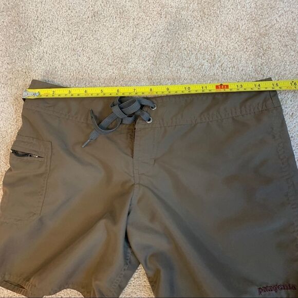 PATAGONIA Women’s Chocolate Brown Shorts Sz 2 - Picture 6 of 10